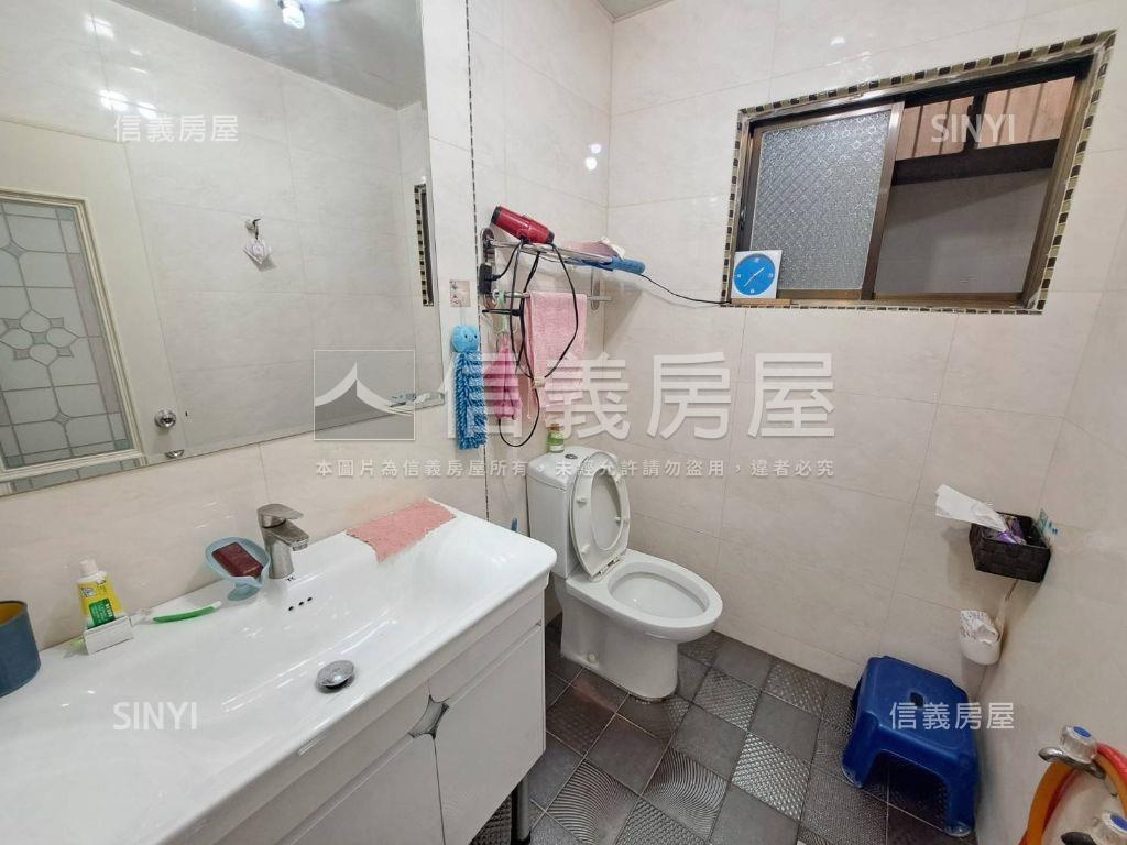 五期臨約８米路精誠透店房屋室內格局與周邊環境
