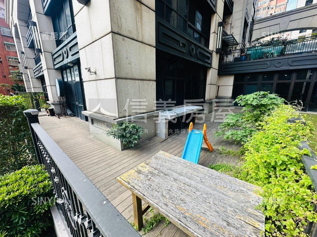 新春庭院一樓戶房屋室內格局與周邊環境