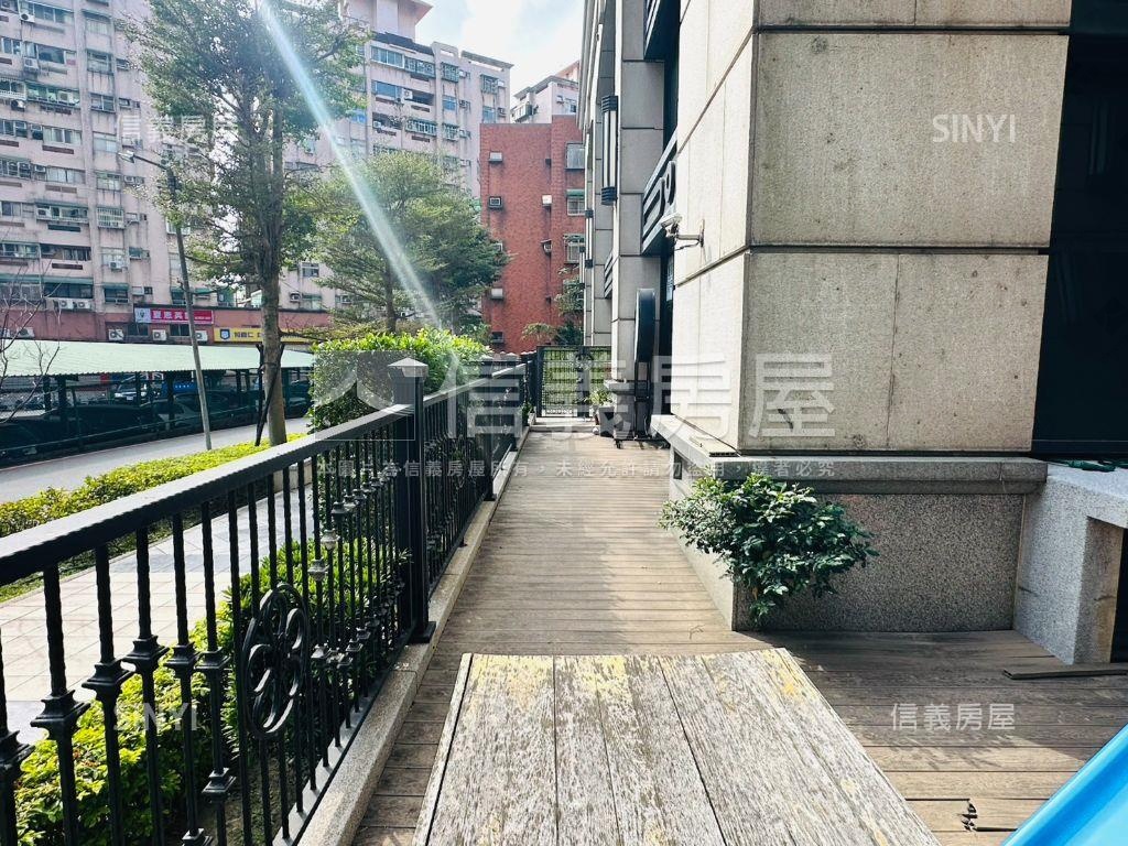 新春庭院一樓戶房屋室內格局與周邊環境