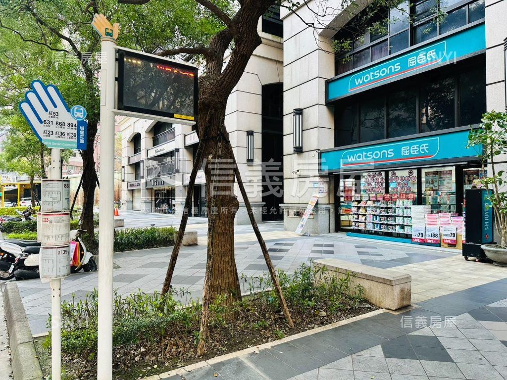 新春庭院一樓戶房屋室內格局與周邊環境