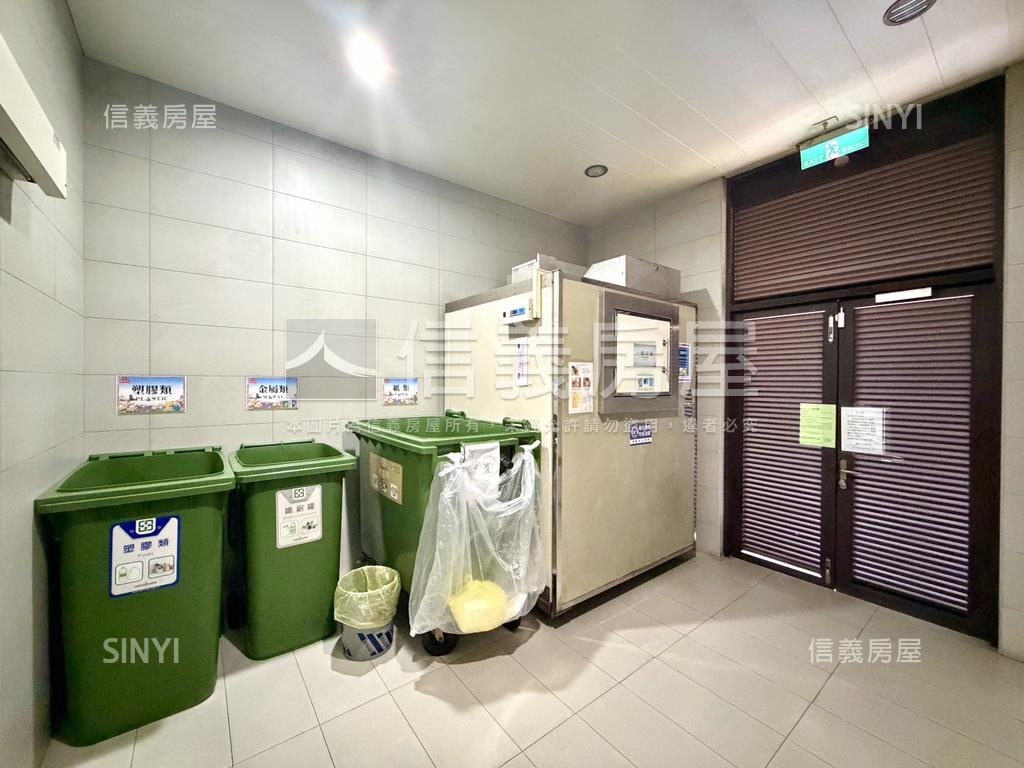 鳳凰居‧溫馨美宅兩房平車房屋室內格局與周邊環境