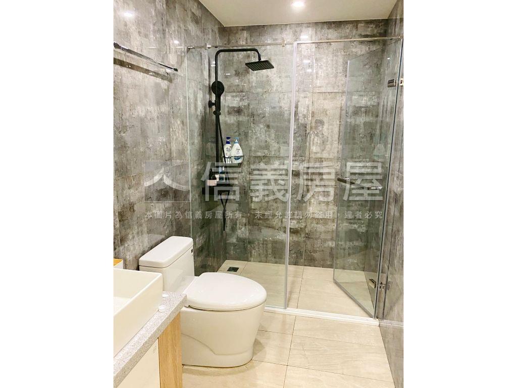 漫活天母車庫一樓房屋室內格局與周邊環境