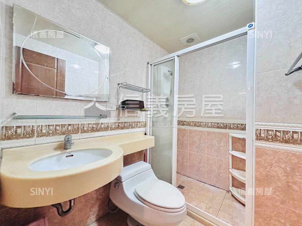 早安校園大四房車位房屋室內格局與周邊環境