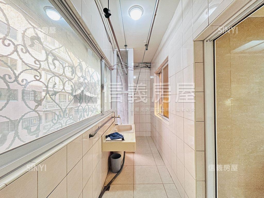 早安校園大四房車位房屋室內格局與周邊環境