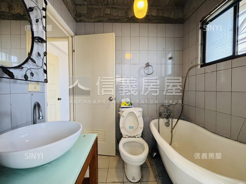 ✦東區✦崇明三街三房車位房屋室內格局與周邊環境