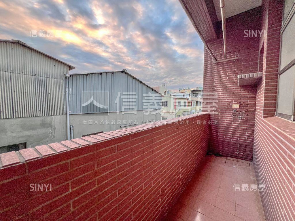 ⧉內惟市場五樓邊間巷透房屋室內格局與周邊環境