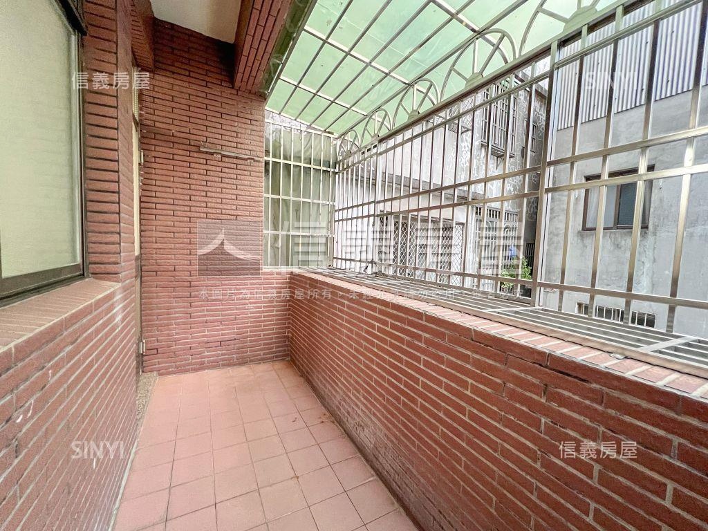 ⧉內惟市場五樓邊間巷透房屋室內格局與周邊環境