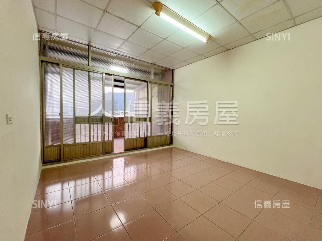 ⧉內惟市場五樓邊間巷透房屋室內格局與周邊環境
