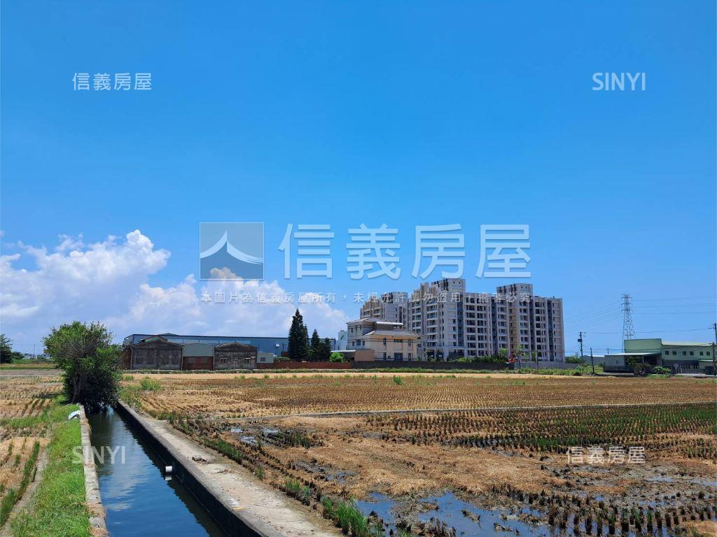 鹿港振興段公園旁角地房屋室內格局與周邊環境