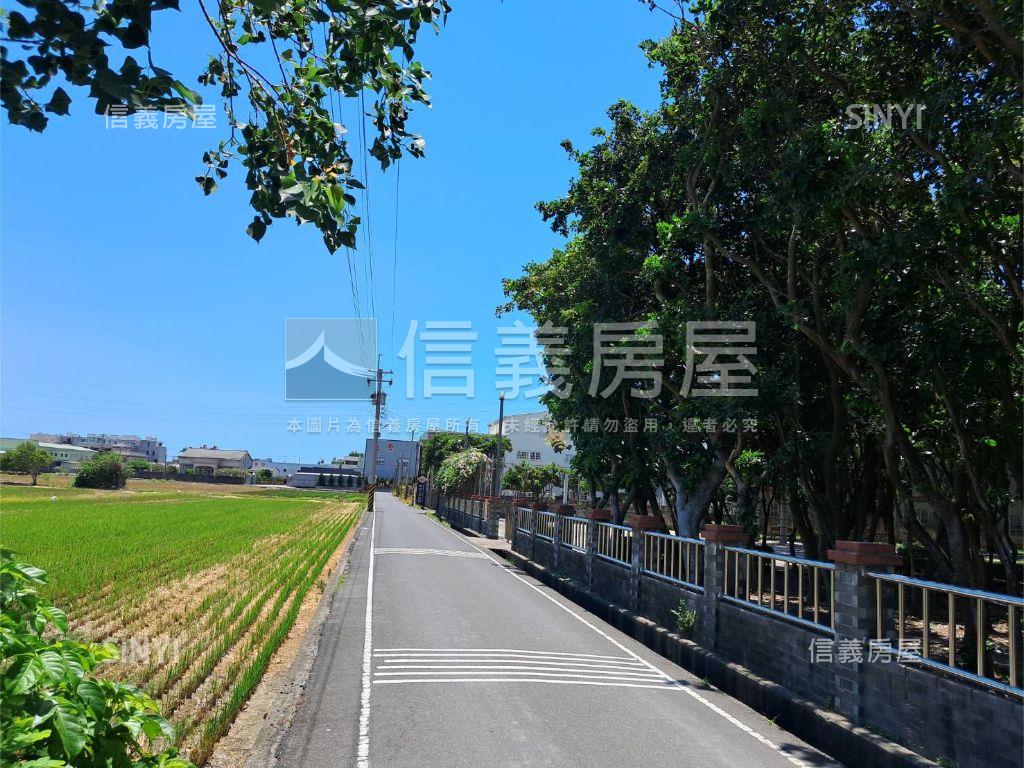 鹿港振興段公園旁角地房屋室內格局與周邊環境