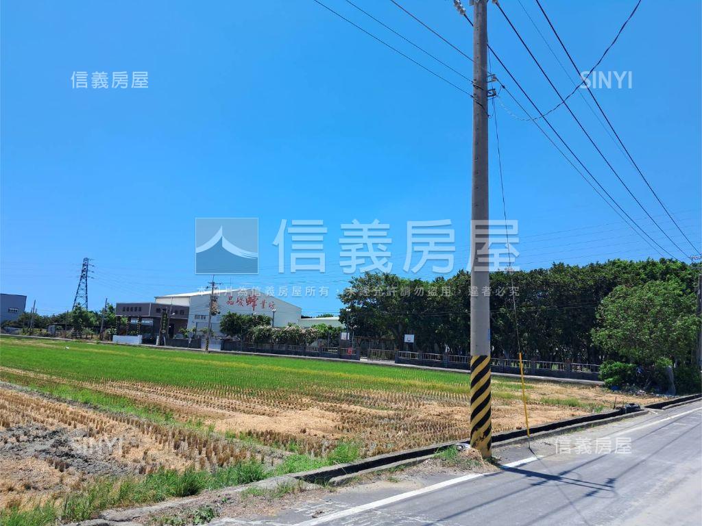 鹿港振興段公園旁角地房屋室內格局與周邊環境