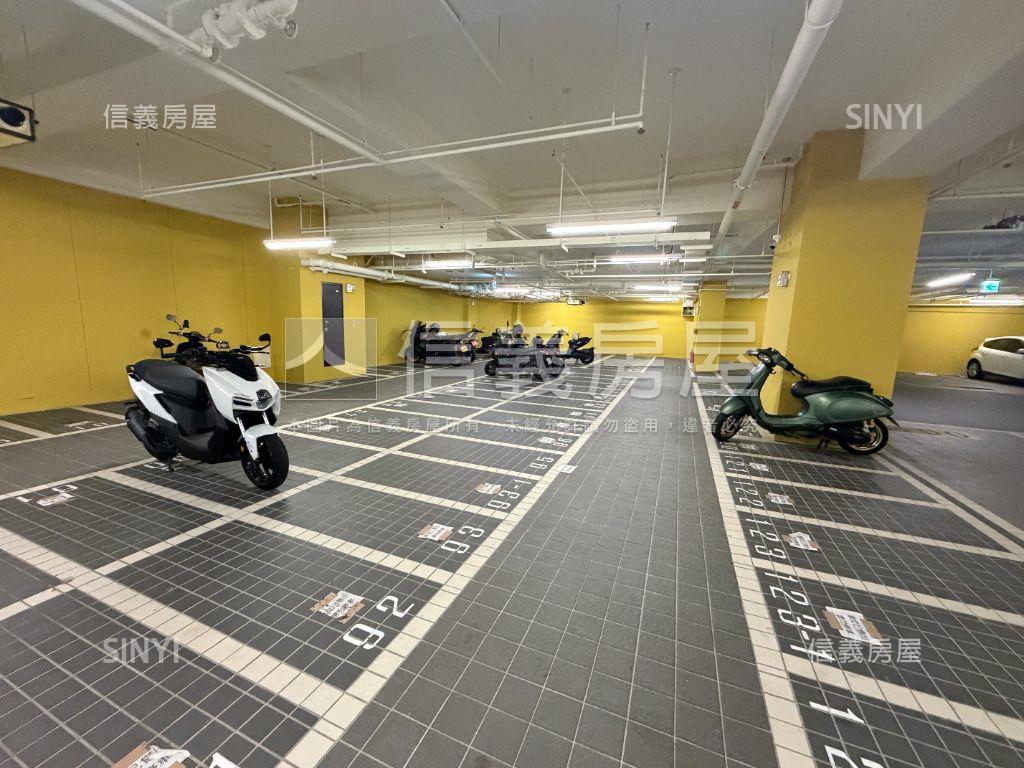 自由朗誦高樓採光兩房平車房屋室內格局與周邊環境