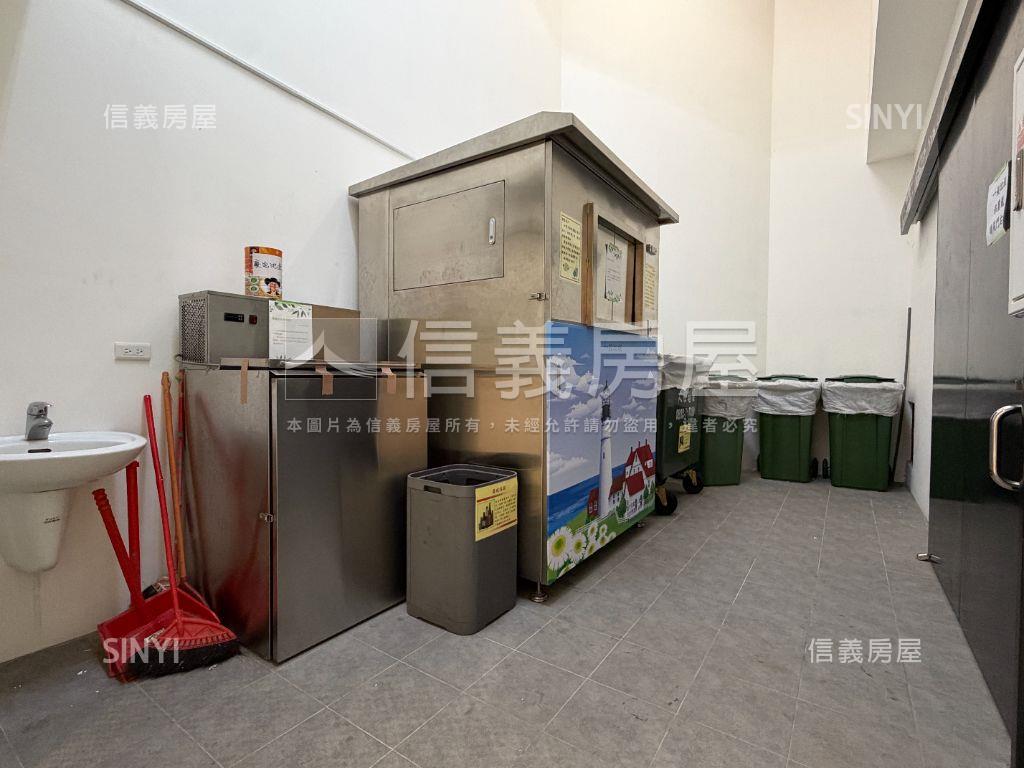 自由朗誦高樓採光兩房平車房屋室內格局與周邊環境