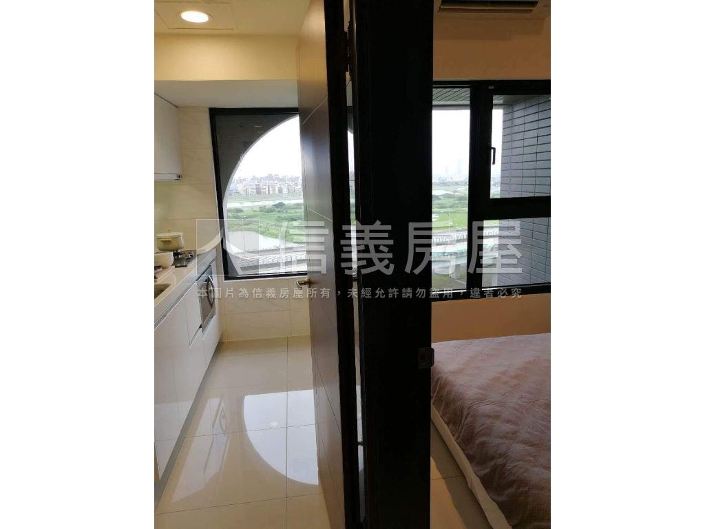 爭藏河景輕屋齡美妝兩房房屋室內格局與周邊環境