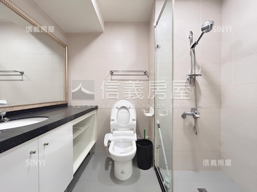 爭藏河景美妝兩房房屋室內格局與周邊環境