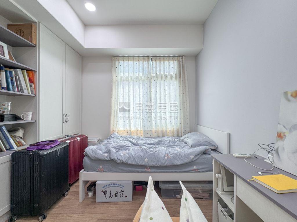 專任｜昌益博爵｜稀有４房房屋室內格局與周邊環境