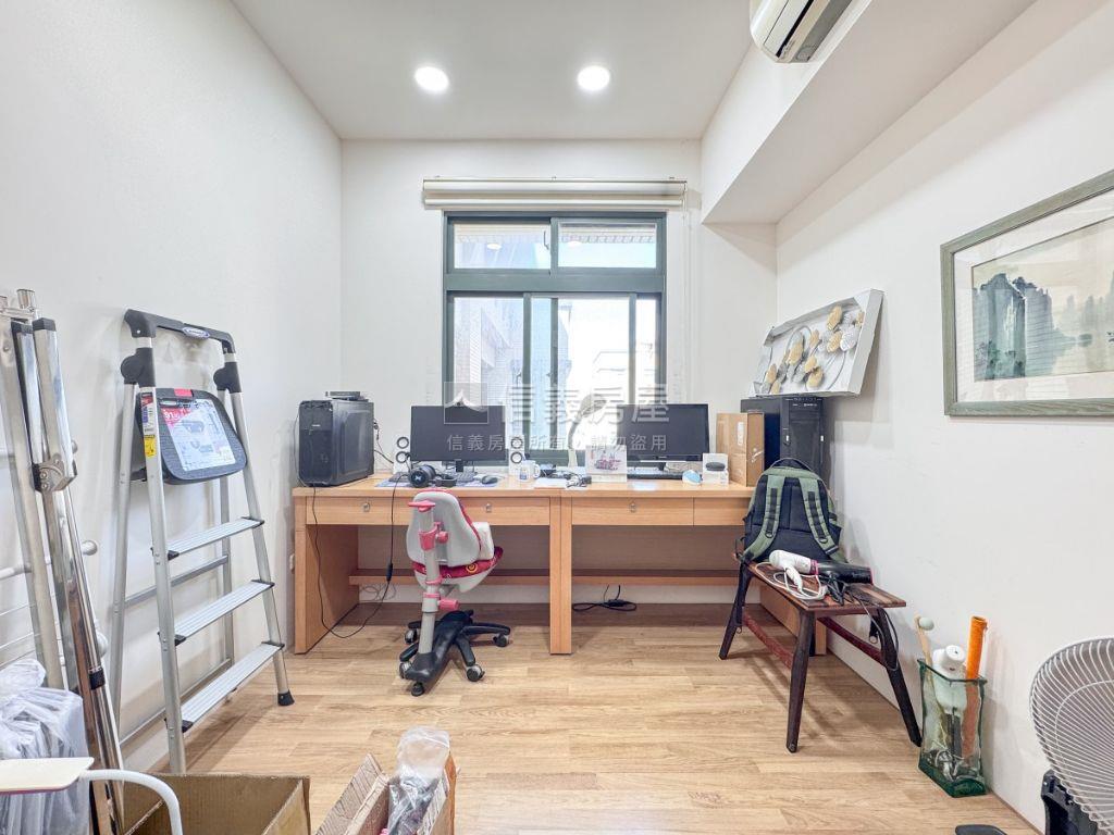專任｜昌益博爵｜稀有４房房屋室內格局與周邊環境