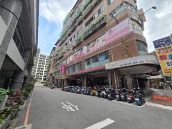美福堡亮麗套房