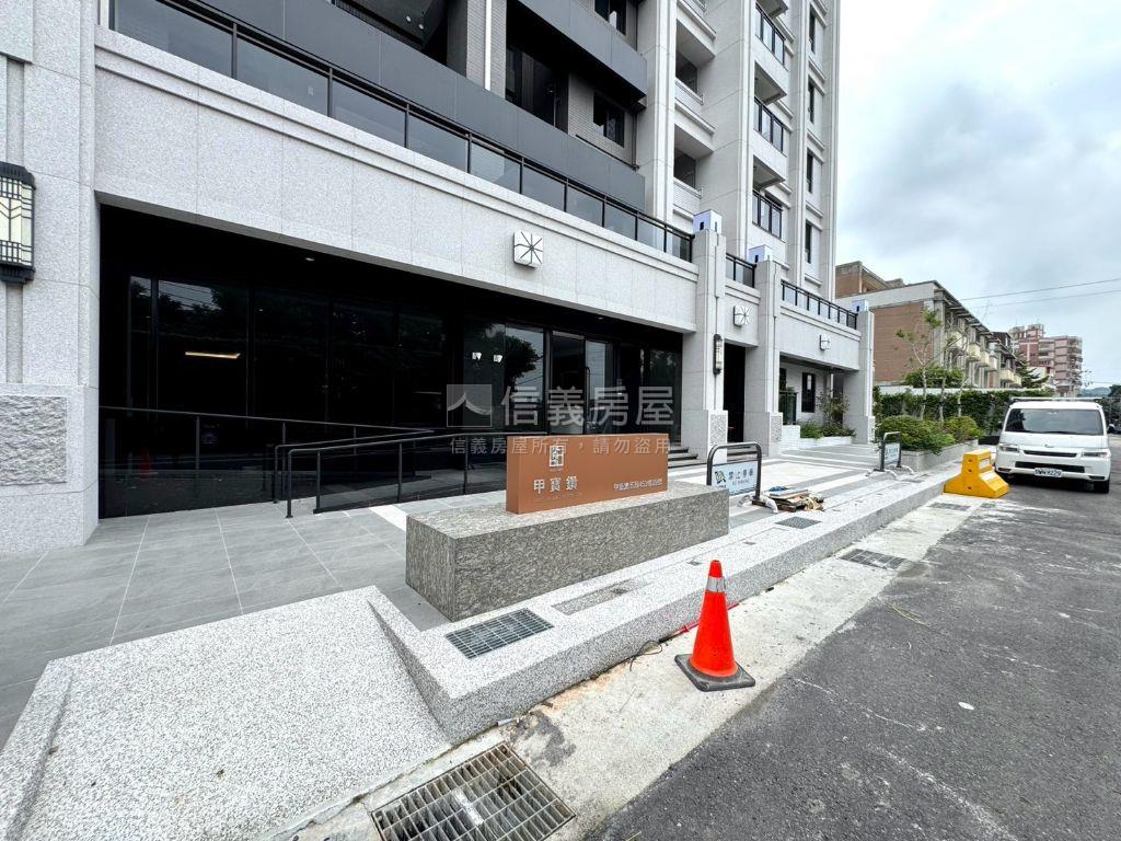 新★甲寶鑽★三房車位誠售房屋室內格局與周邊環境
