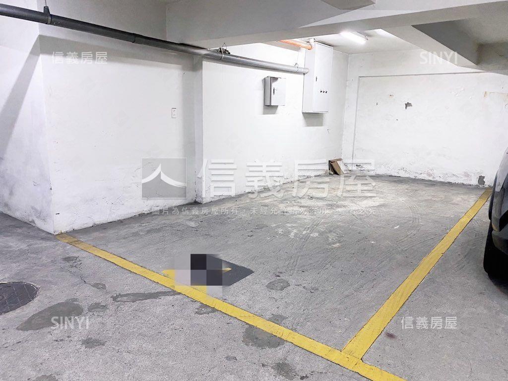 信義區虎林機平大車位房屋室內格局與周邊環境