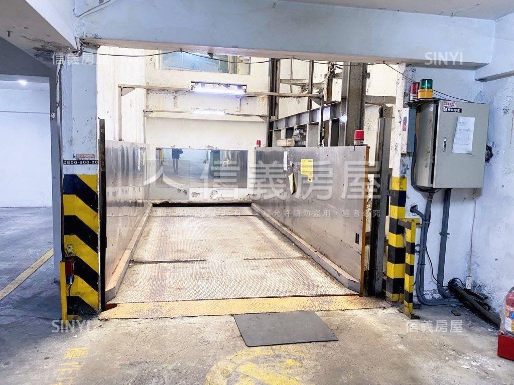 信義區虎林機平大車位房屋室內格局與周邊環境