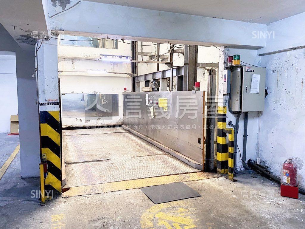 信義區虎林機平大車位房屋室內格局與周邊環境