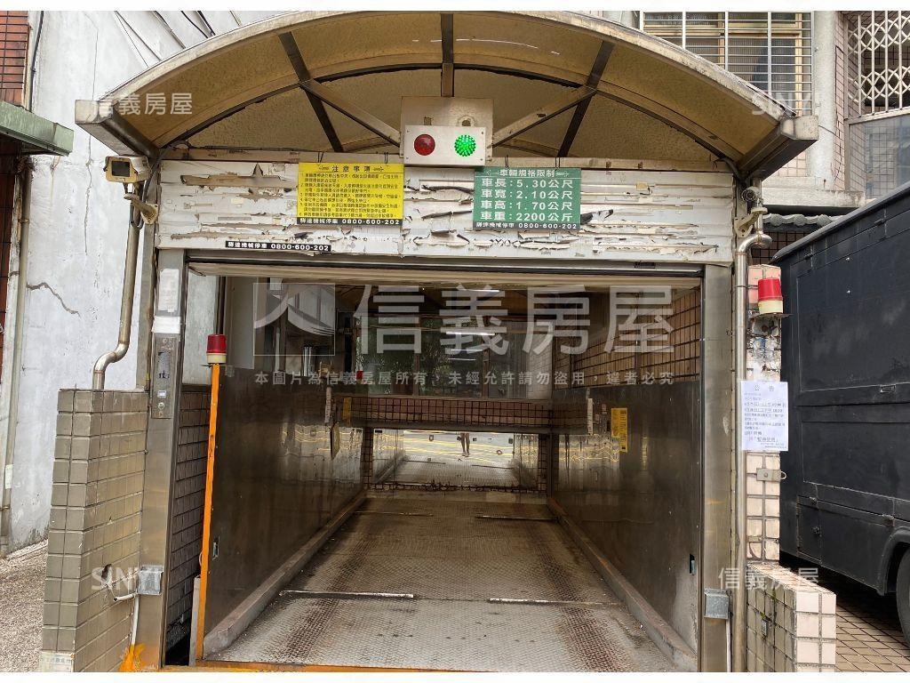 信義區虎林機平大車位房屋室內格局與周邊環境