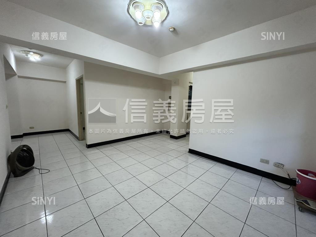 樹海電梯三房免１６００萬房屋室內格局與周邊環境