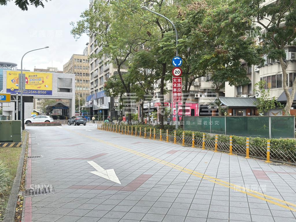 鑄慕高樓附車位房屋室內格局與周邊環境