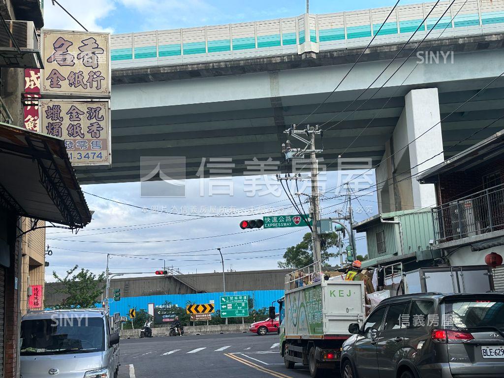 日進斗金·挑高寬店面房屋室內格局與周邊環境