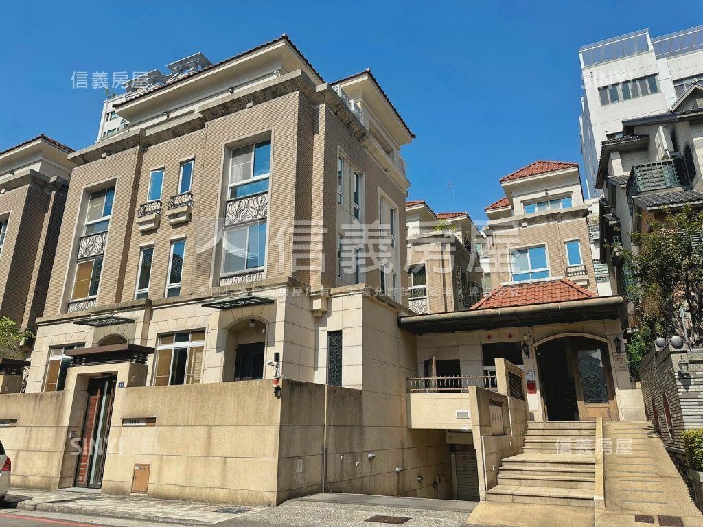 聚合發惠文學區雙車位別墅房屋室內格局與周邊環境