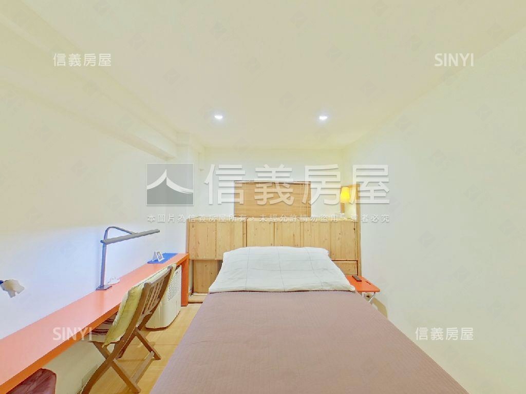 仁愛特區兩房車位房屋室內格局與周邊環境