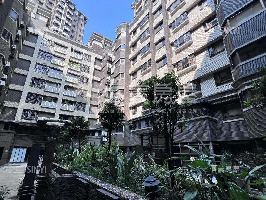 仁愛特區兩房車位房屋室內格局與周邊環境