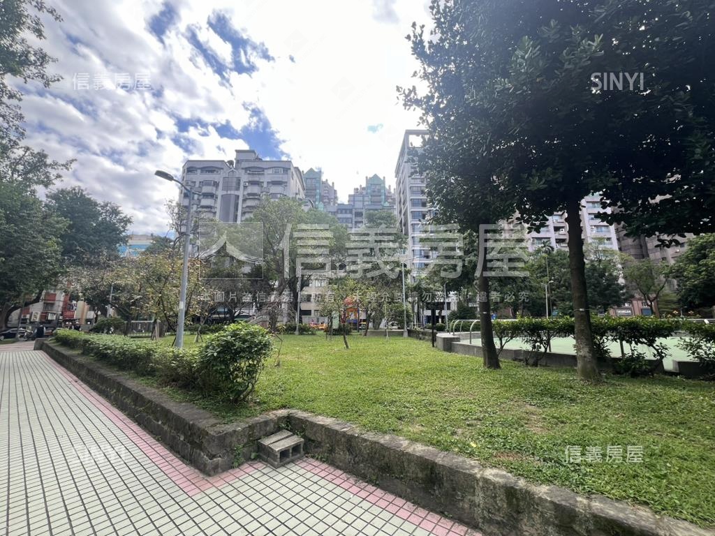 博愛學區近計畫區邊間公寓房屋室內格局與周邊環境