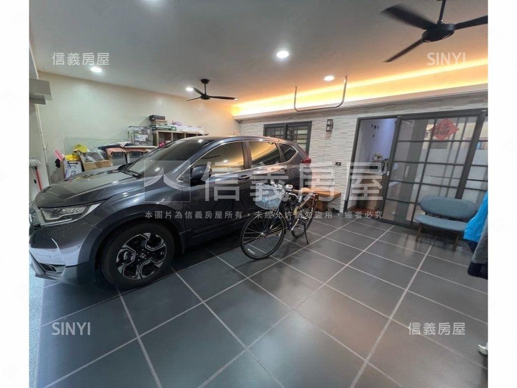 近三民捷運精美車庫一樓房屋室內格局與周邊環境