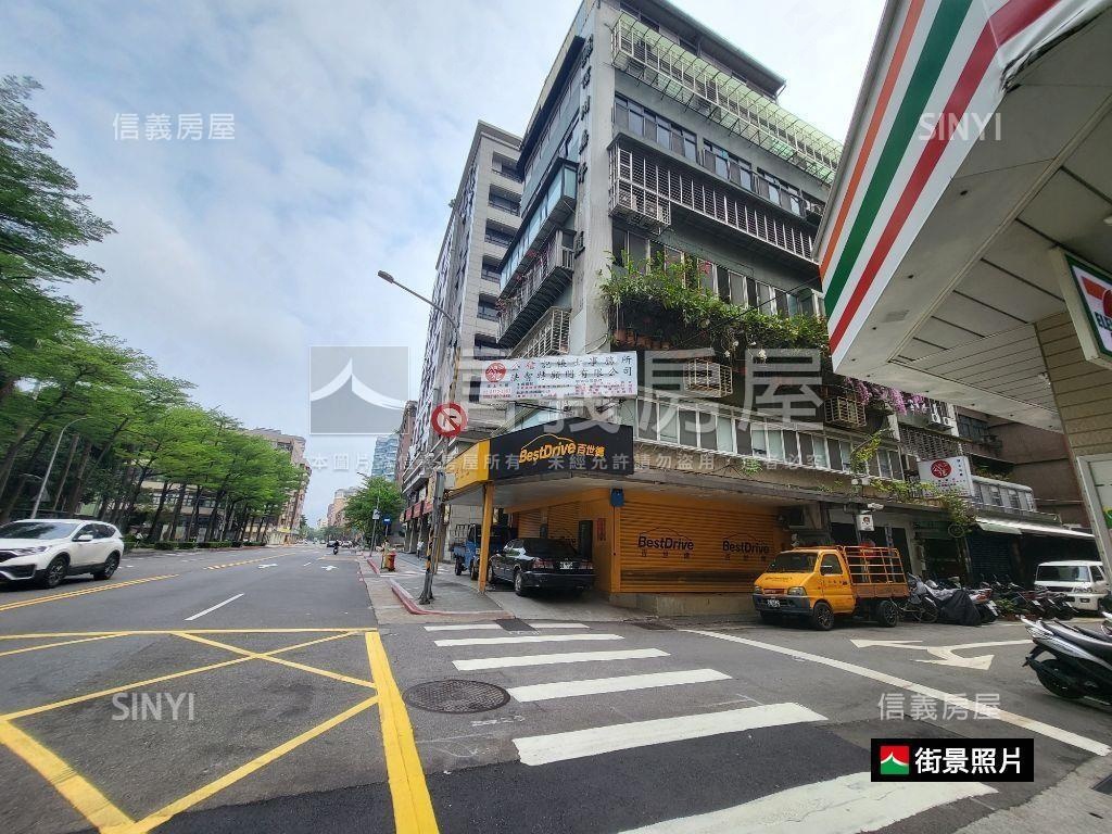 近三民捷運精美車庫一樓房屋室內格局與周邊環境