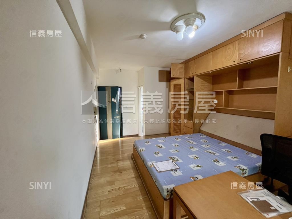 近美術館優質管理電梯華廈房屋室內格局與周邊環境