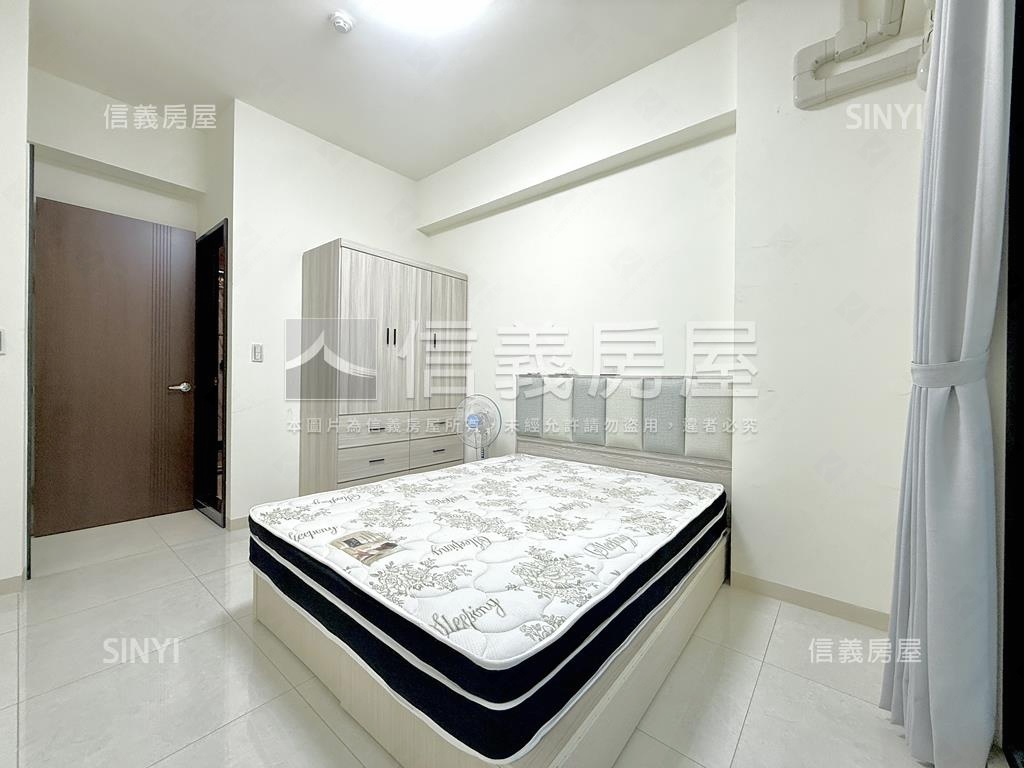 新市鎮橋頭車庫美透天房屋室內格局與周邊環境