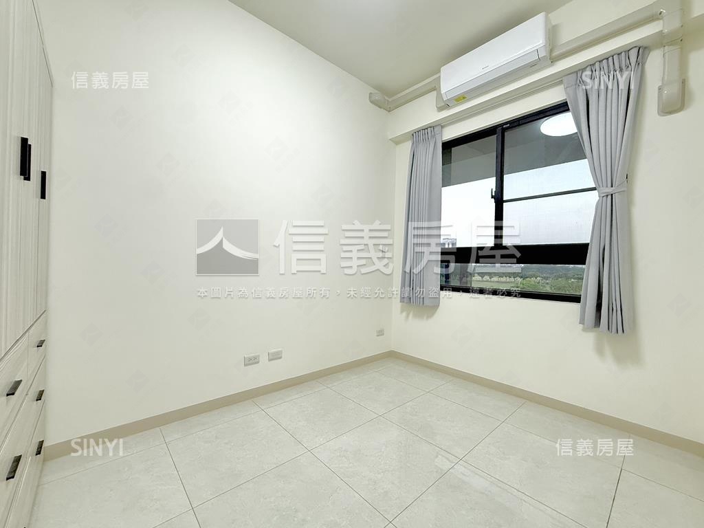 新市鎮橋頭車庫美透天房屋室內格局與周邊環境