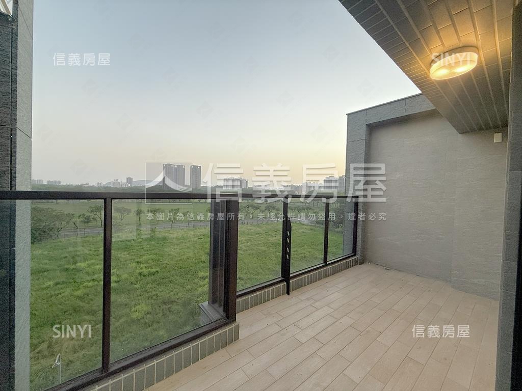 新市鎮橋頭車庫美透天房屋室內格局與周邊環境