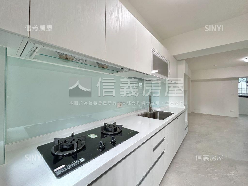 五期三房有車位裝潢新房屋室內格局與周邊環境