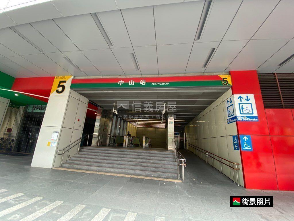 赤峰商圈★稀有公寓二樓房屋室內格局與周邊環境