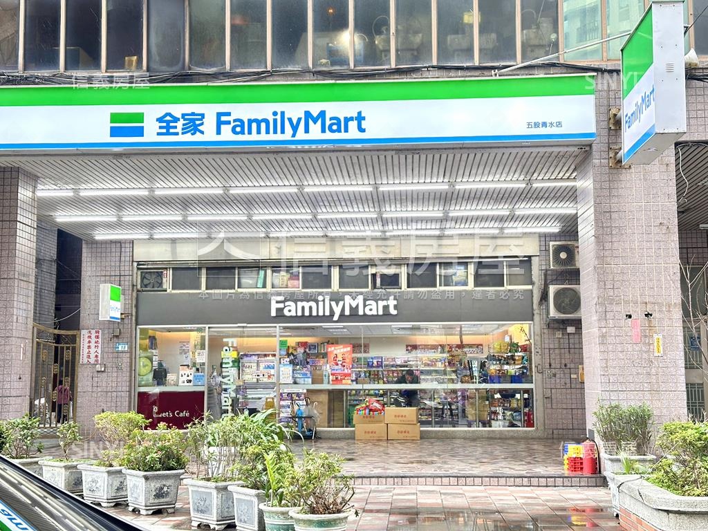 清水灣優美大空間坡平車位房屋室內格局與周邊環境