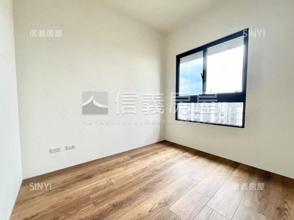 全新交屋三房平車房屋室內格局與周邊環境