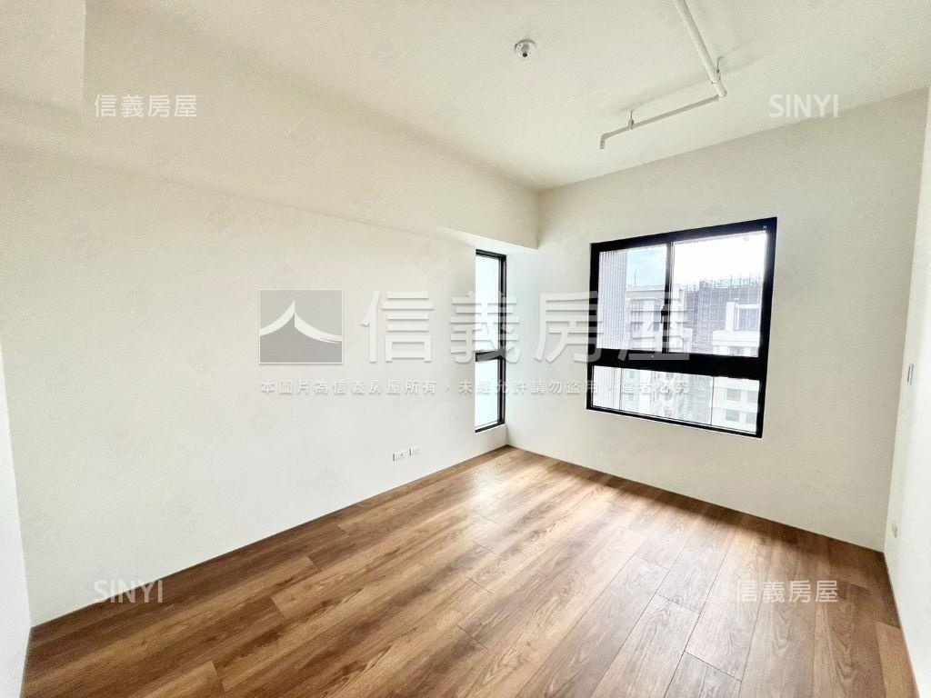 全新交屋三房平車房屋室內格局與周邊環境