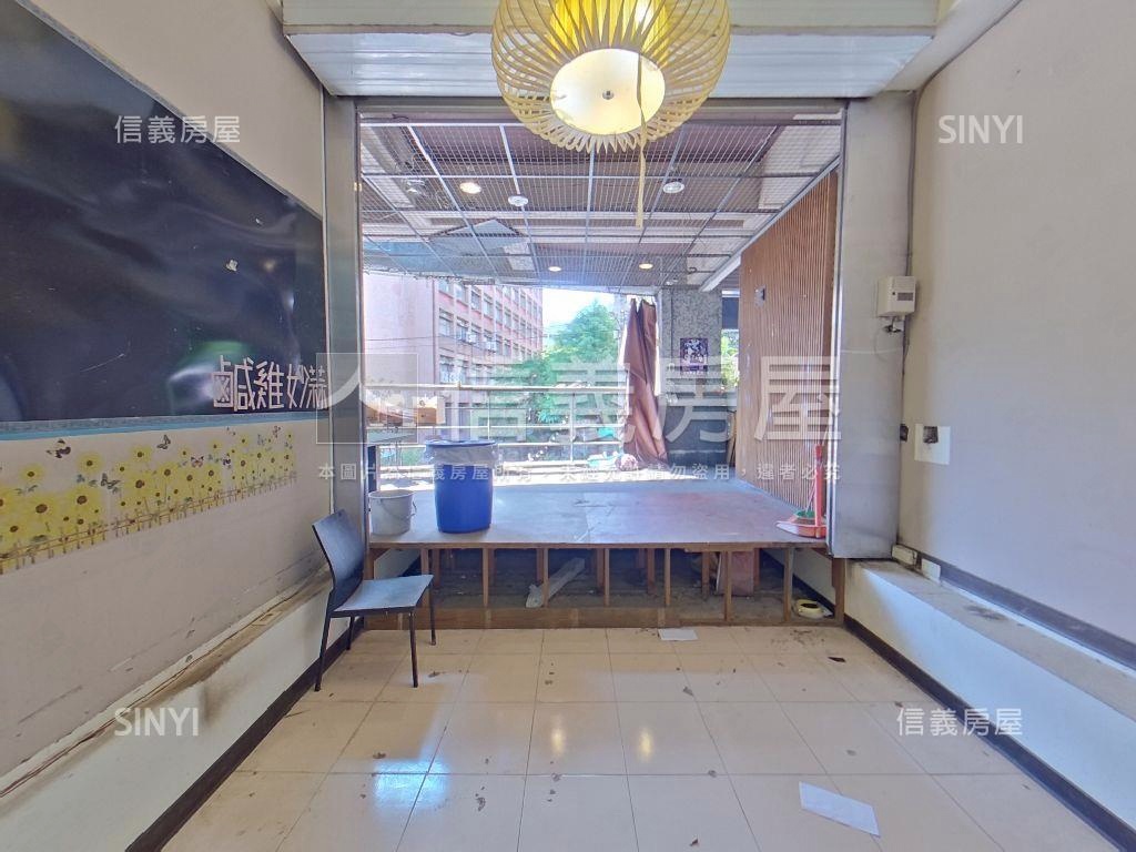 低總價挑高一樓房屋室內格局與周邊環境
