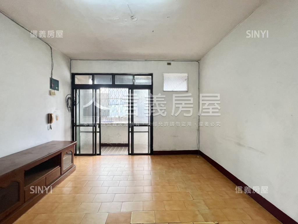 近土城站邊間成家美寓房屋室內格局與周邊環境