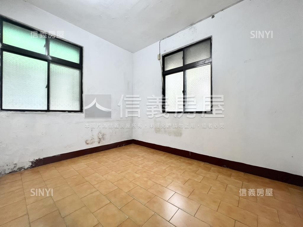 近土城站邊間成家美寓房屋室內格局與周邊環境