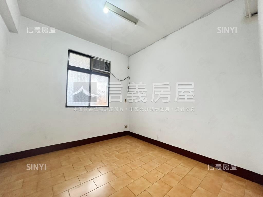近土城站邊間成家美寓房屋室內格局與周邊環境