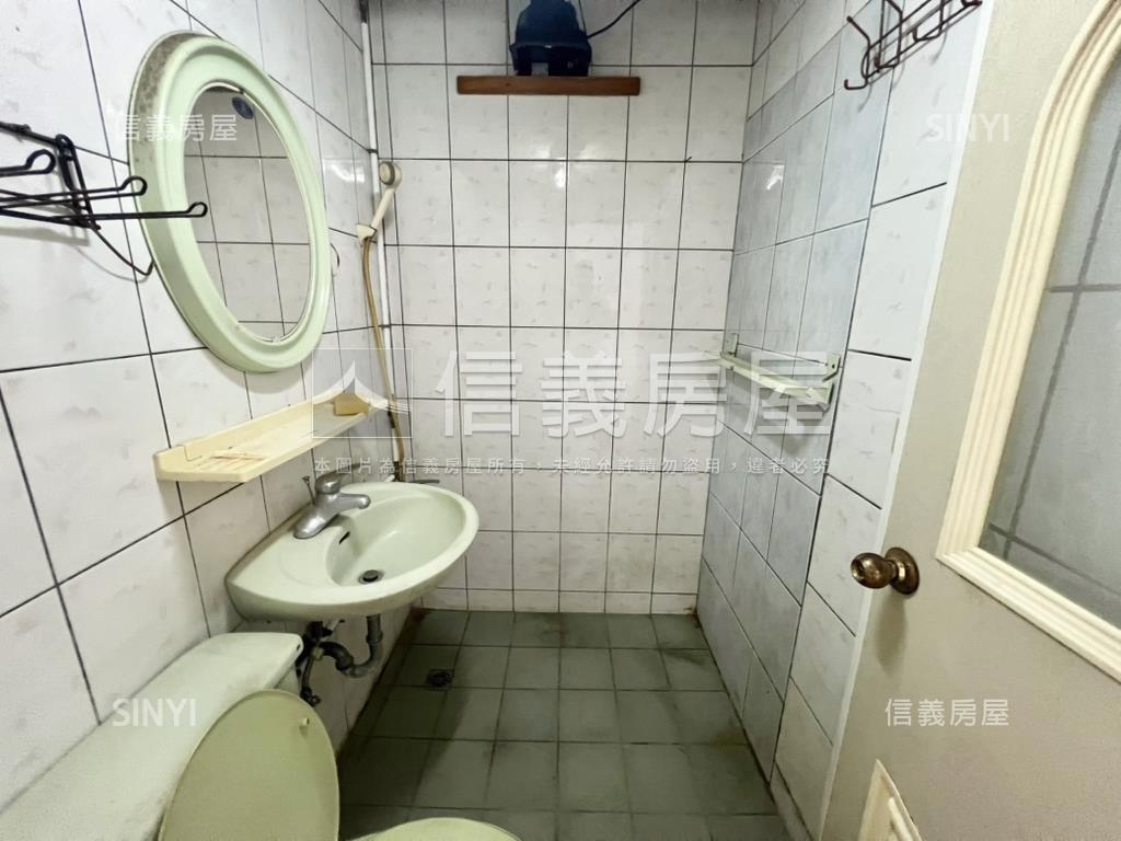 近土城站邊間成家美寓房屋室內格局與周邊環境